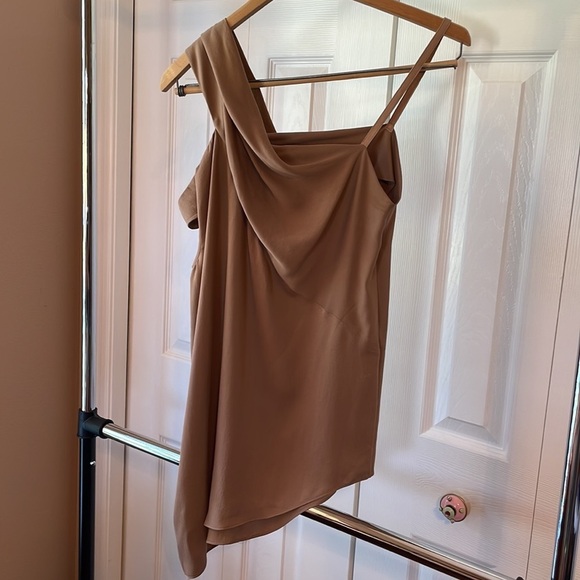 NWT Helmut Lang Asymmetrical Sleeve Silk Blouse in Camel sz S - Picture 7 of 15